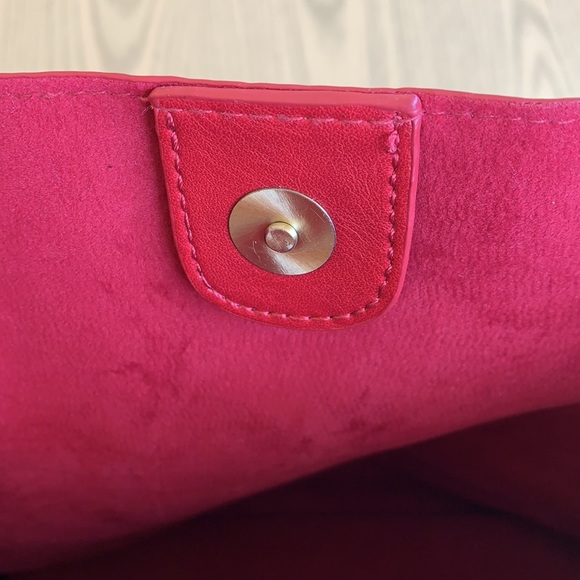 Red leather-look tote bag - Picture 6 of 10